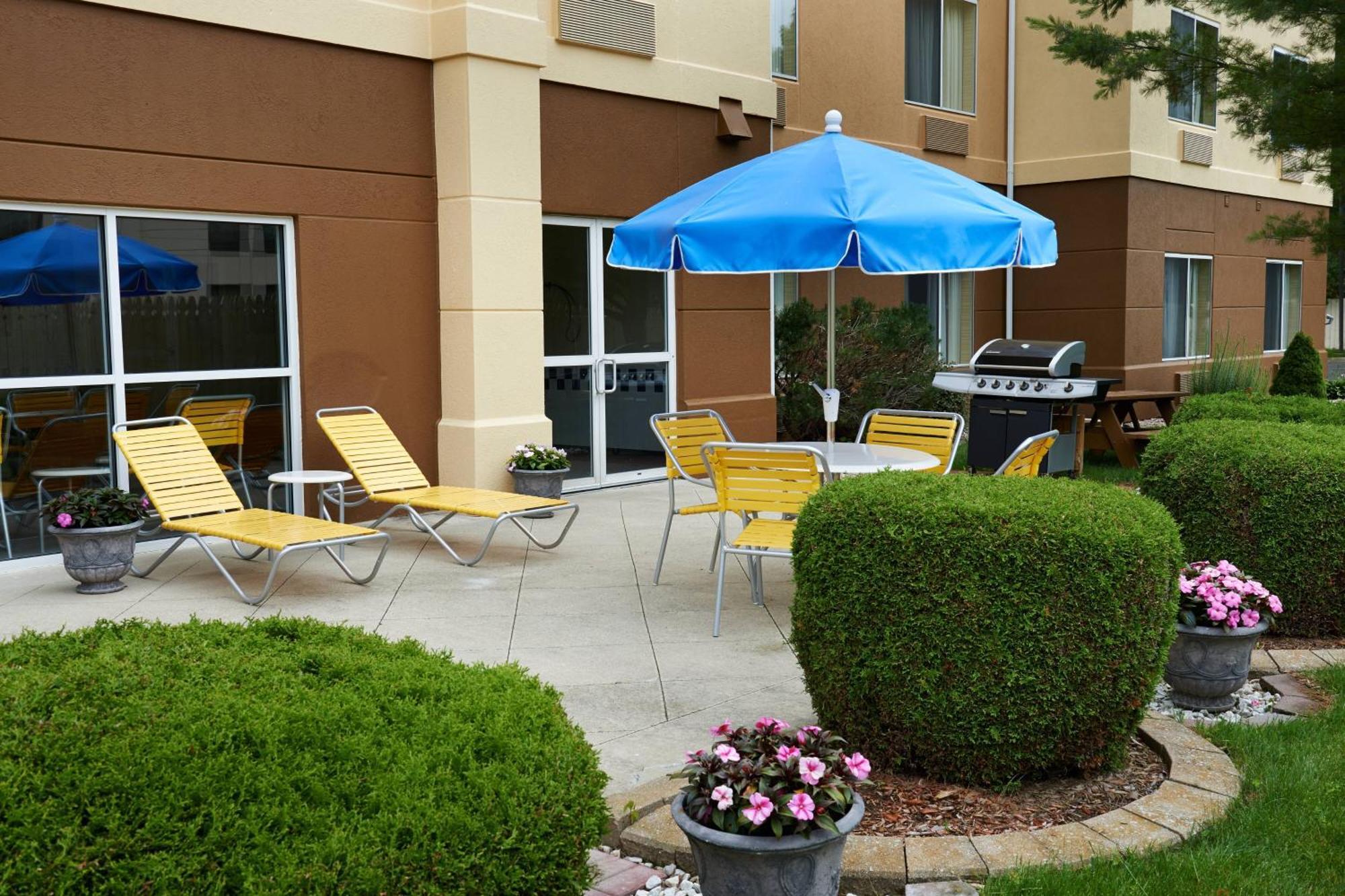 Fairfield Inn By Marriott Port Huron Exterior photo
